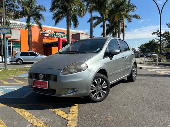 FIAT PUNTO 1.4 8V FLEX 4P MANUAL FIAT PUNTO 1.4 8V FLEX 4P MANUAL